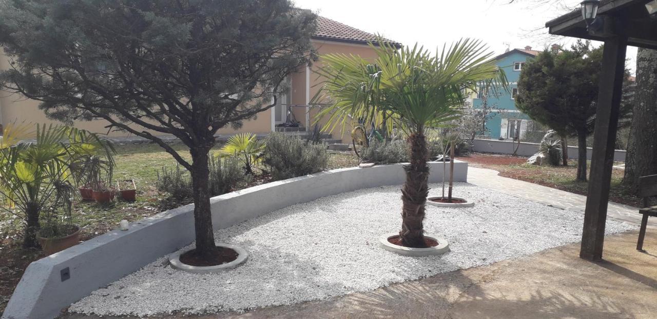 Apartment Andjel Πόρετς Εξωτερικό φωτογραφία